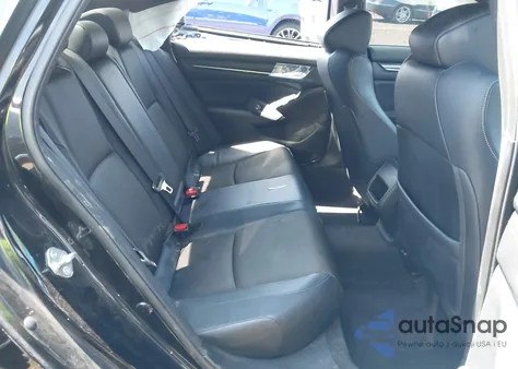 2018 Honda Accord Sport z USA, uszkodzony, nr VIN 1HGCV1F33JA223930